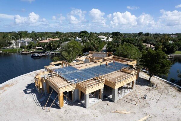 PGA-FL-Custom-Home-Epicore-for-Challenging-Logistics